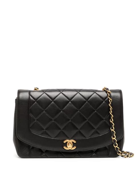 bolsos chanel outlet|bolsas chanel pre owned.